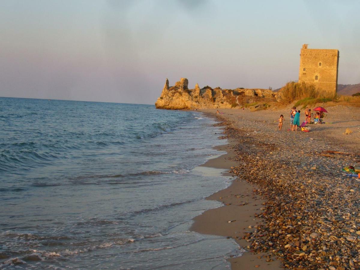 Casaleo Hotel Campofelice Di Roccella Luaran gambar